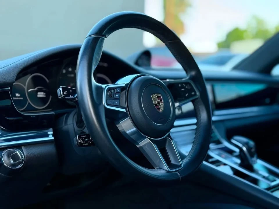 2017 Porsche 971 Panamera - Image 13 of 20
