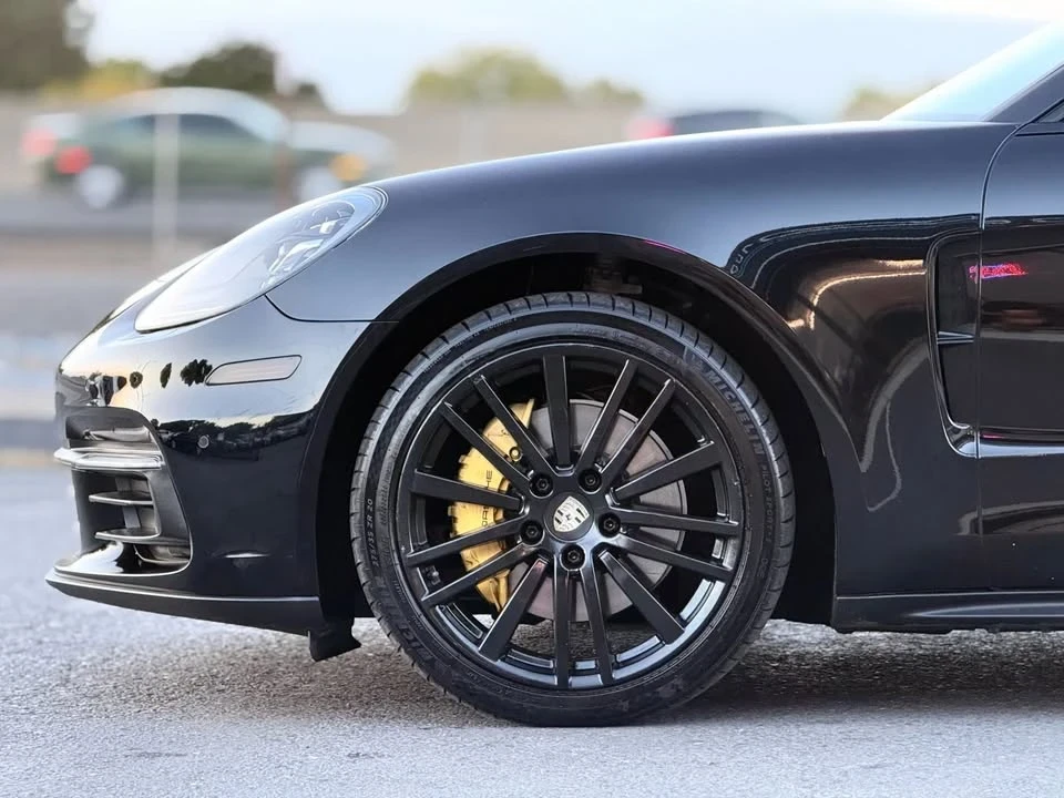 2017 Porsche 971 Panamera - Image 7 of 20