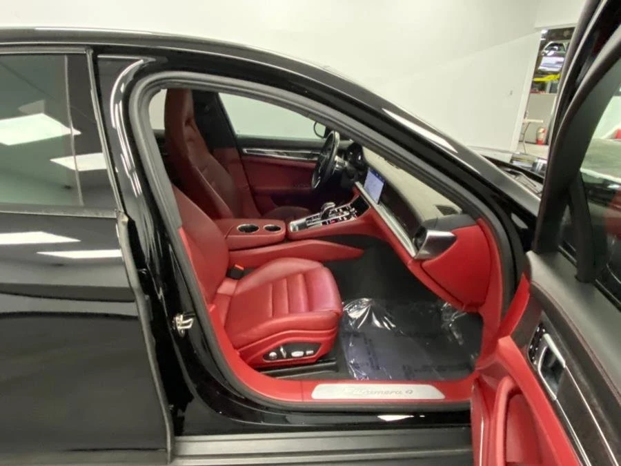 2017 Porsche 971 Panamera - Image 9 of 18