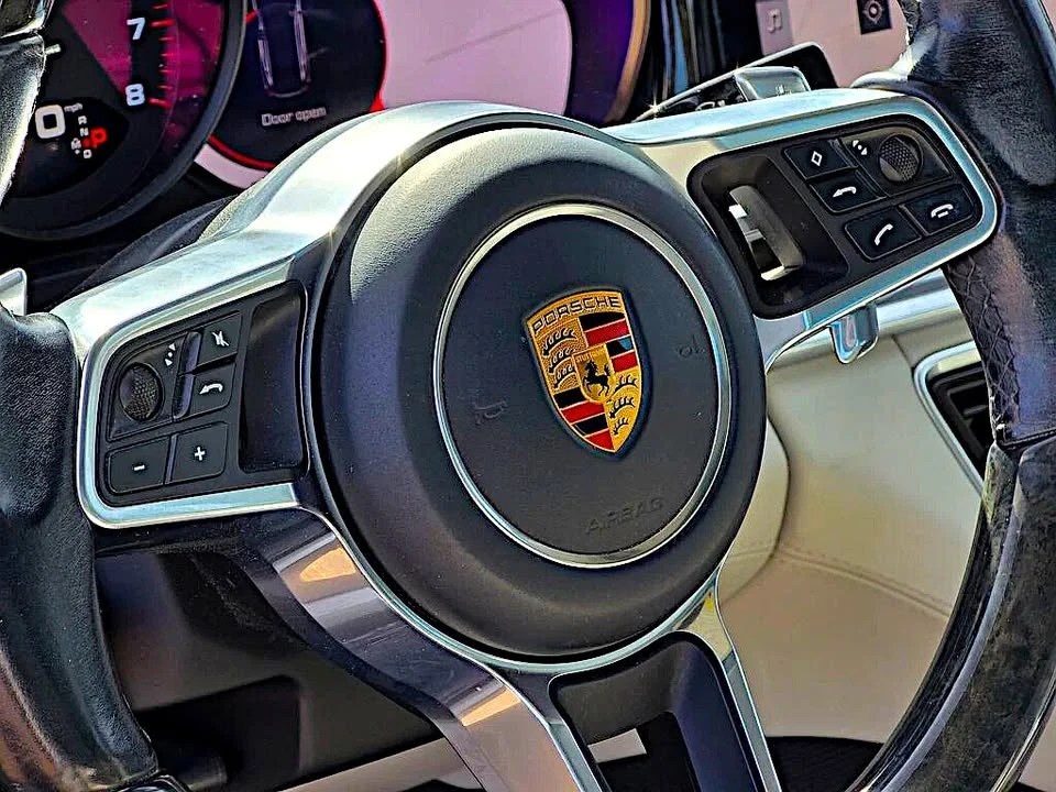 2017 Porsche 971 Panamera - Image 11 of 20
