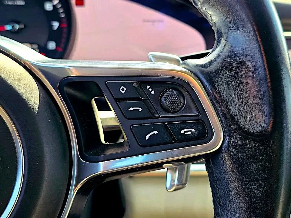 2017 Porsche 971 Panamera - Image 17 of 20