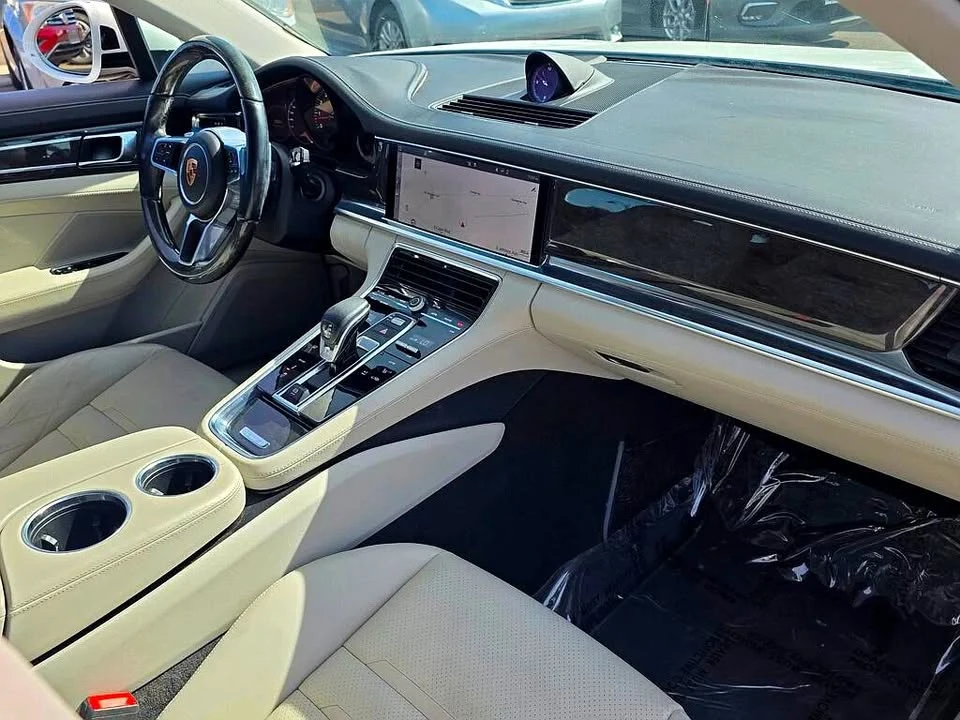 2017 Porsche 971 Panamera - Image 8 of 20