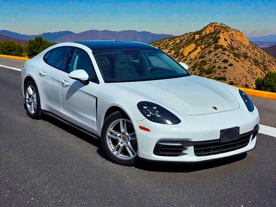 2017 Porsche 971 Panamera - Image 4 of 20