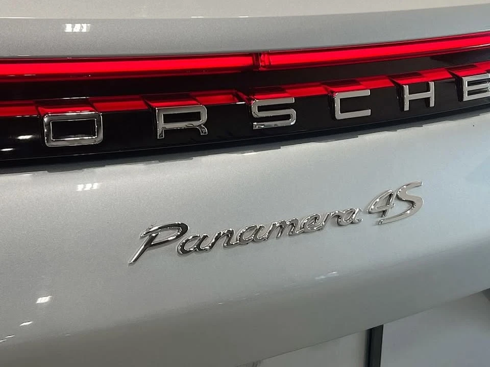 2017 Porsche 971 Panamera S - Image 7 of 16