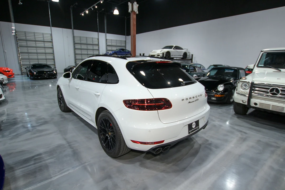 2017 Porsche Macan GTS - Image 20 of 31