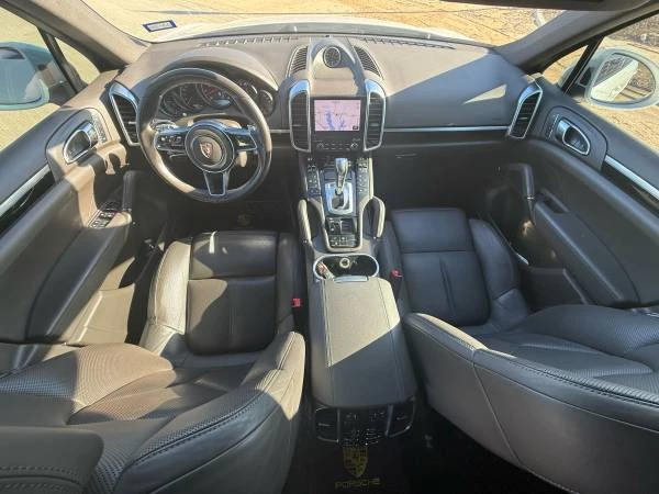 2017 Porsche 958 Cayenne - Image 3 of 9