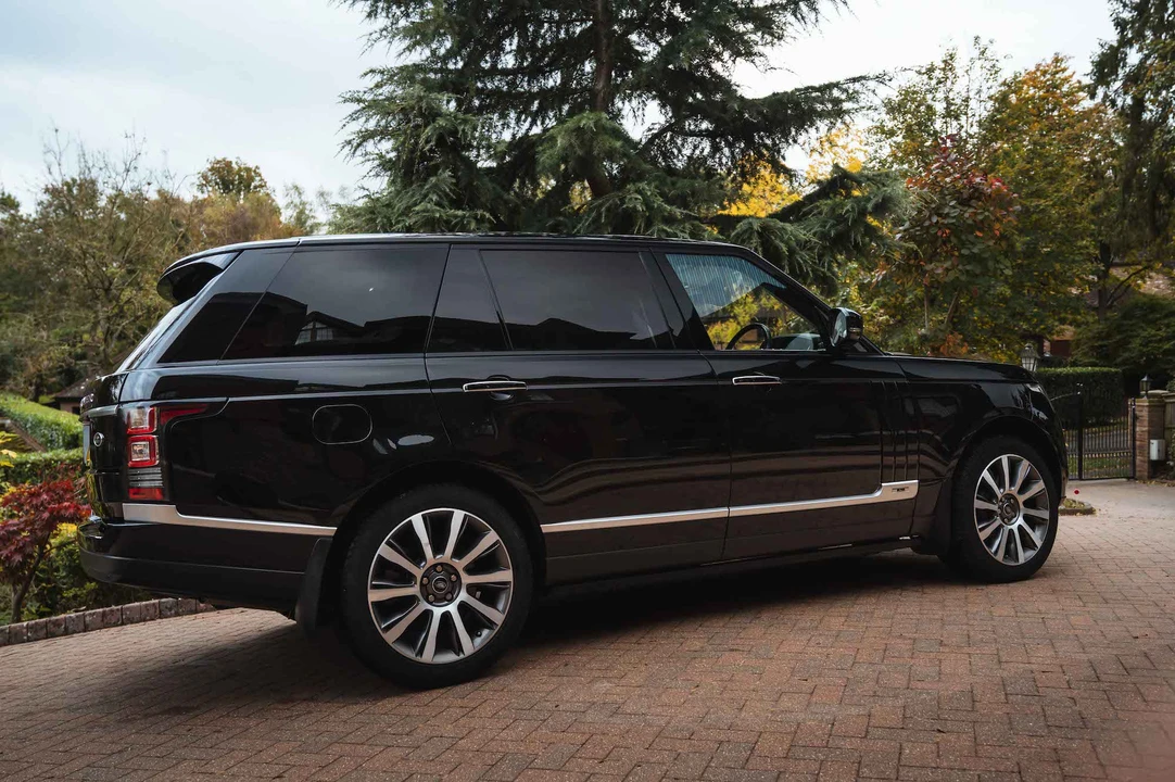 2017 Land Rover Range Rover L405 - Image 6 of 31