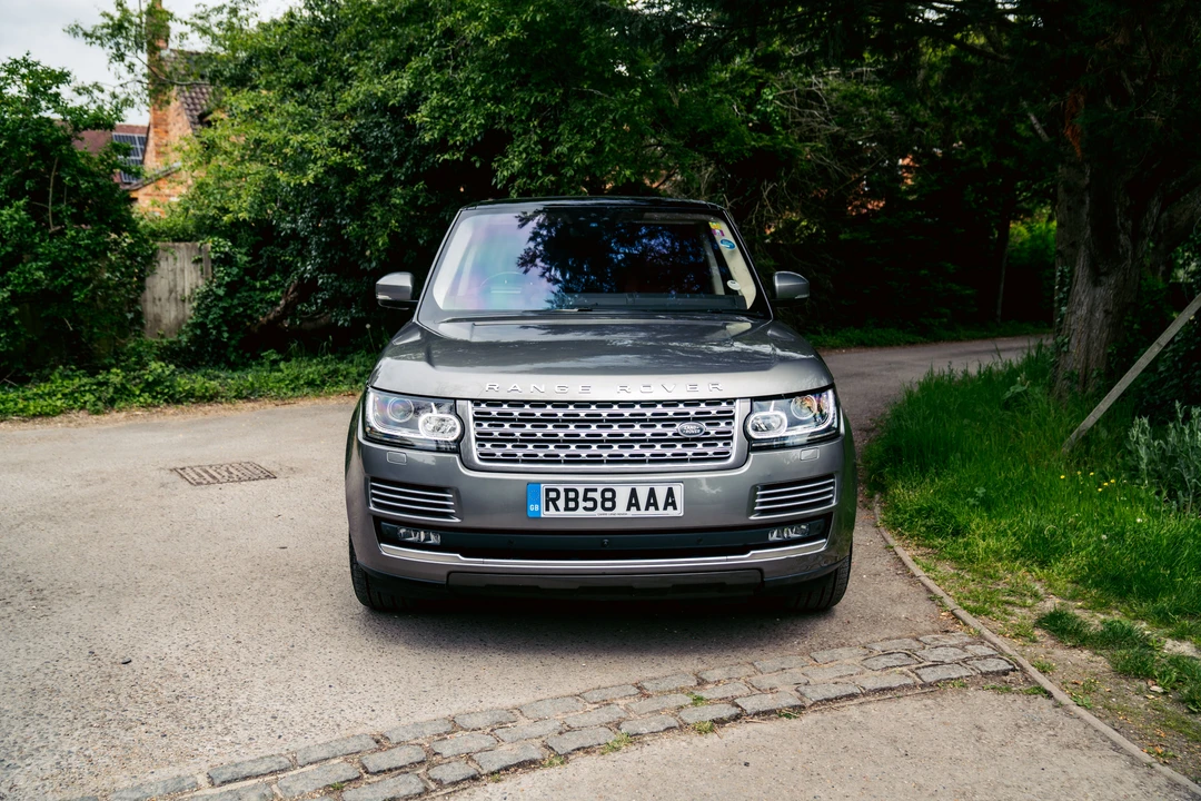 2017 Land Rover Range Rover L405 - Image 11 of 31