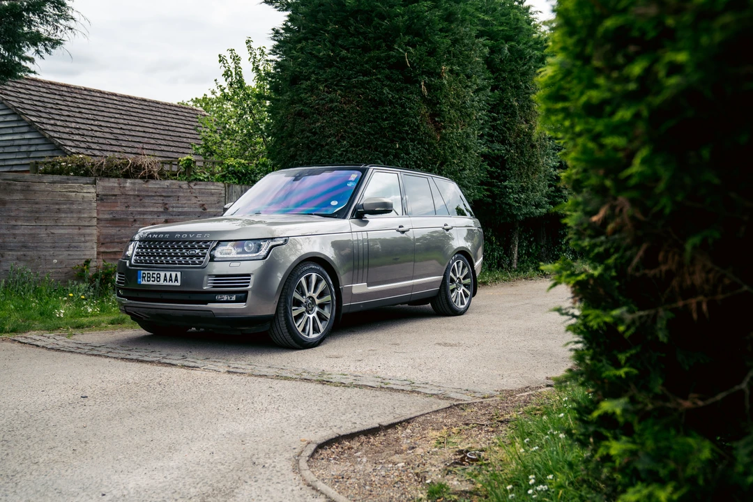 2017 Land Rover Range Rover L405 - Image 16 of 31