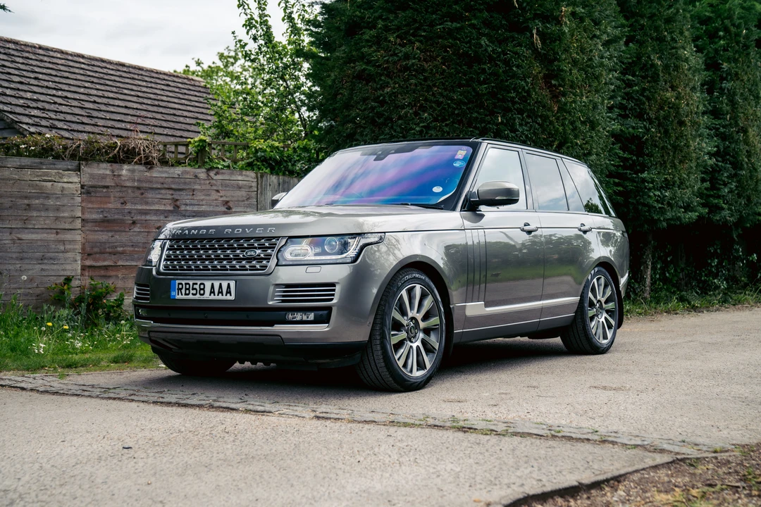 2017 Land Rover Range Rover L405 - Image 10 of 31
