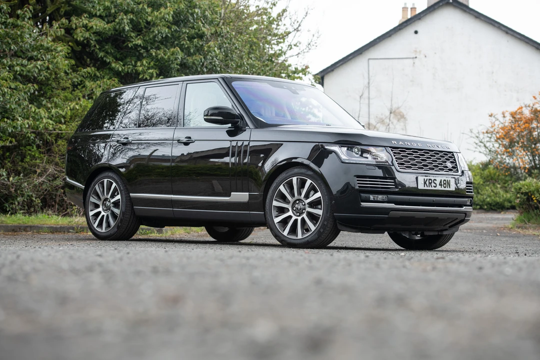 2017 Land Rover Range Rover L405 - Image 14 of 31