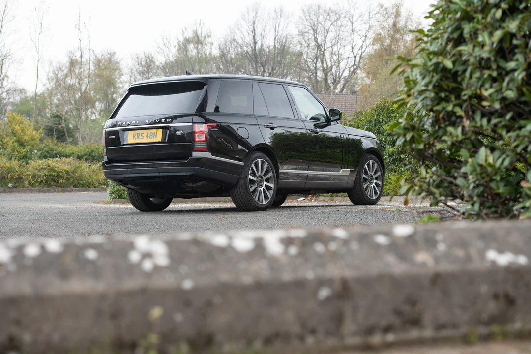 2017 Land Rover Range Rover L405 - Image 10 of 31