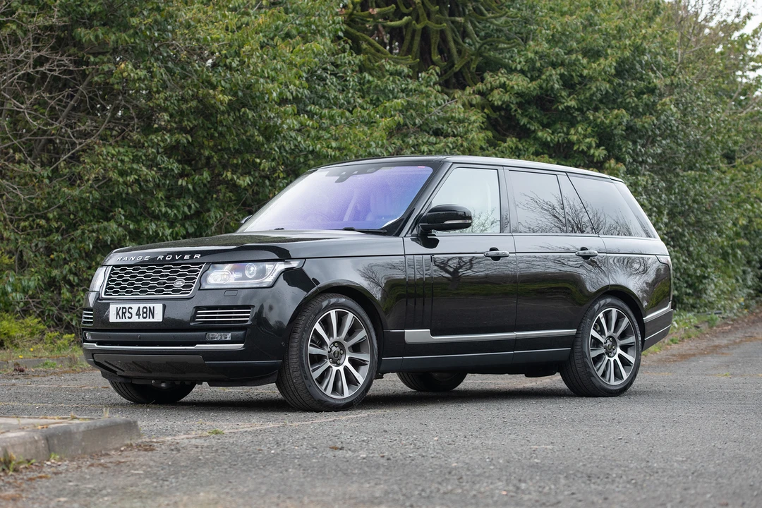 2017 Land Rover Range Rover L405 - Image 2 of 31