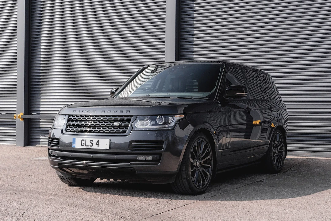 2017 Land Rover Range Rover L405 - Image 2 of 31