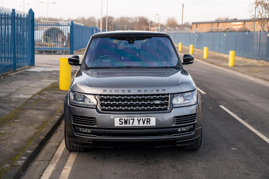 2017 Land Rover Range Rover L405 - Image 11 of 31