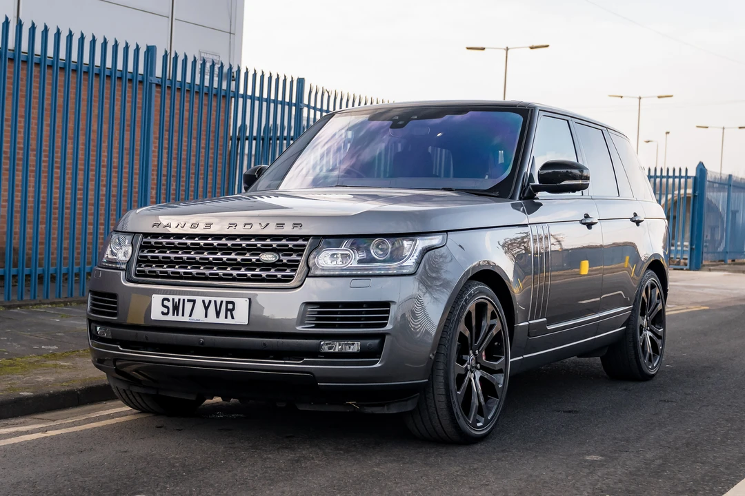 2017 Land Rover Range Rover L405 - Image 2 of 31