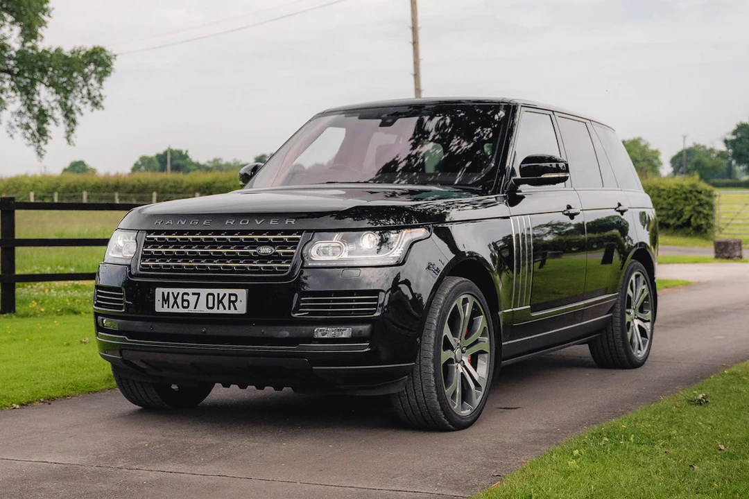 2017 Land Rover Range Rover L405 - Image 2 of 31