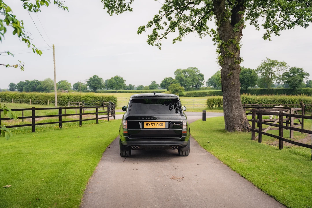 2017 Land Rover Range Rover L405 - Image 14 of 31