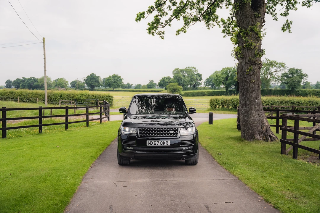 2017 Land Rover Range Rover L405 - Image 11 of 31