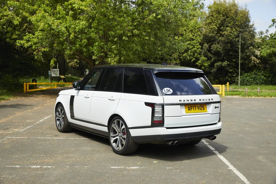 2017 Land Rover Range Rover L405 - Image 13 of 31