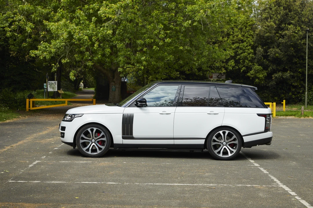 2017 Land Rover Range Rover L405 - Image 5 of 31