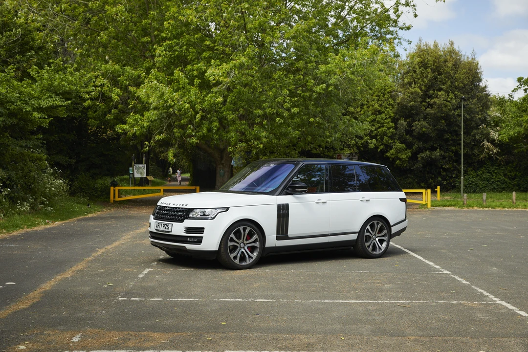 2017 Land Rover Range Rover L405 - Image 4 of 31