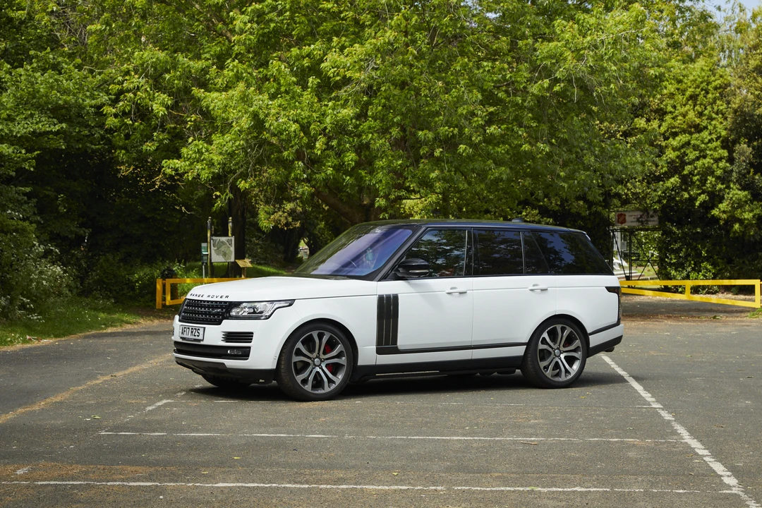 2017 Land Rover Range Rover L405 - Image 17 of 31