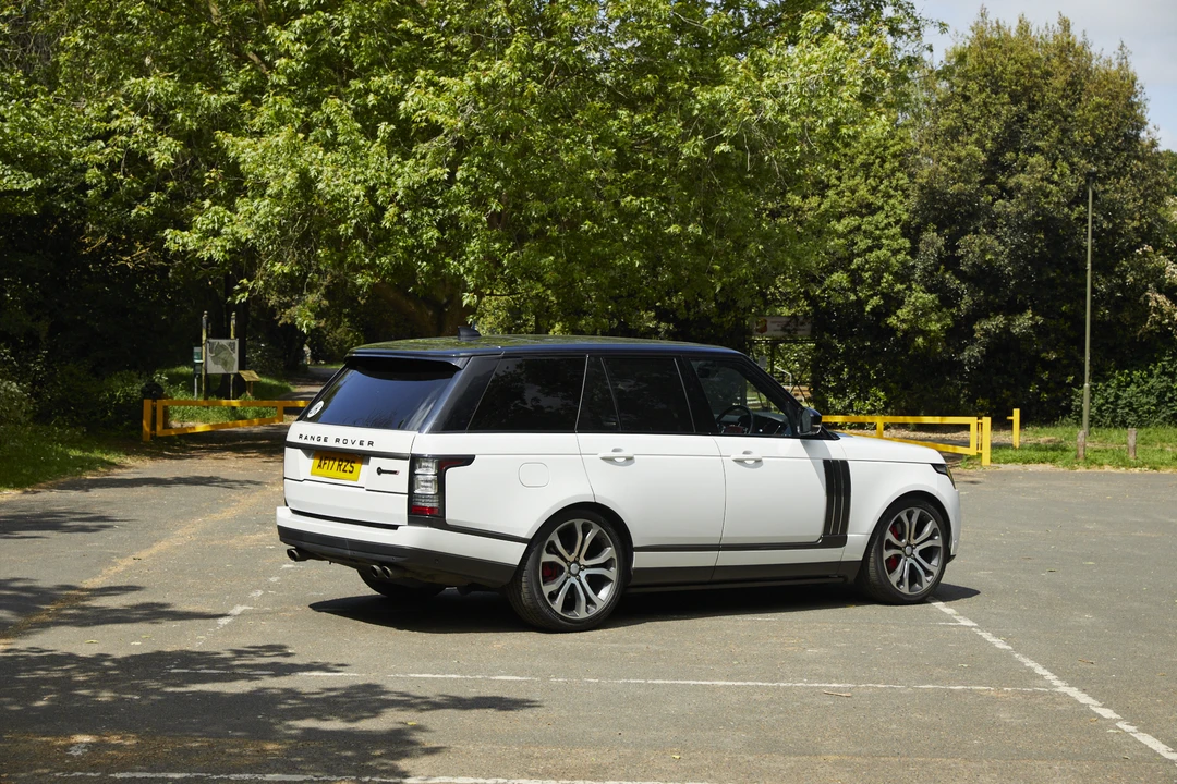 2017 Land Rover Range Rover L405 - Image 8 of 31