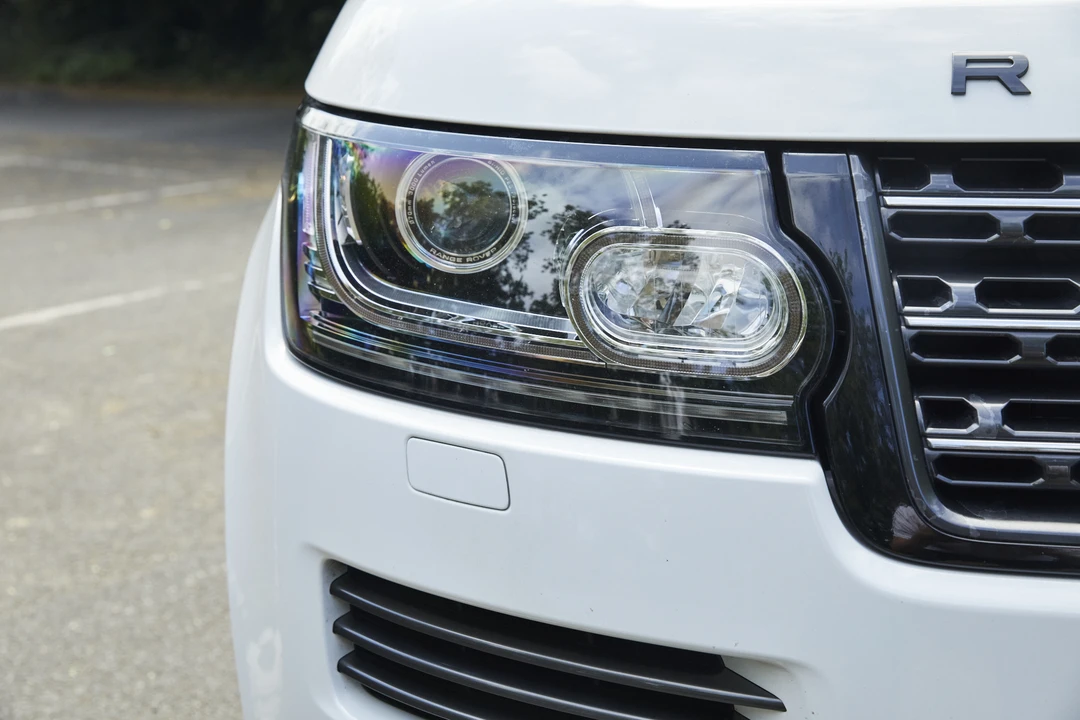 2017 Land Rover Range Rover L405 - Image 19 of 31