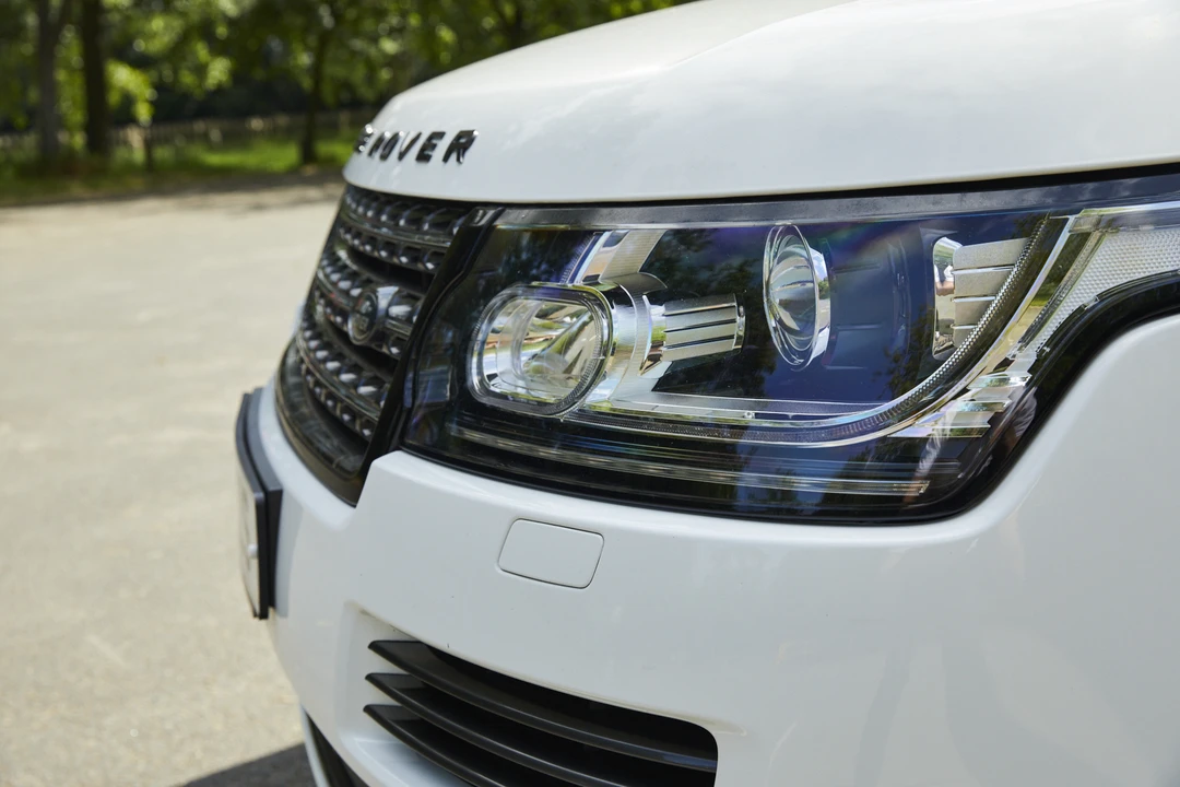 2017 Land Rover Range Rover L405 - Image 28 of 31