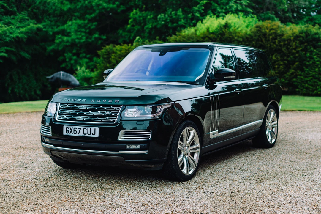 2017 Land Rover Range Rover L405 - Image 2 of 31