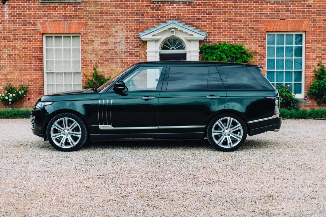 2017 Land Rover Range Rover L405 - Image 5 of 31