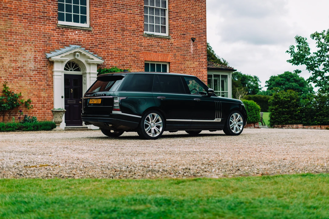2017 Land Rover Range Rover L405 - Image 17 of 31