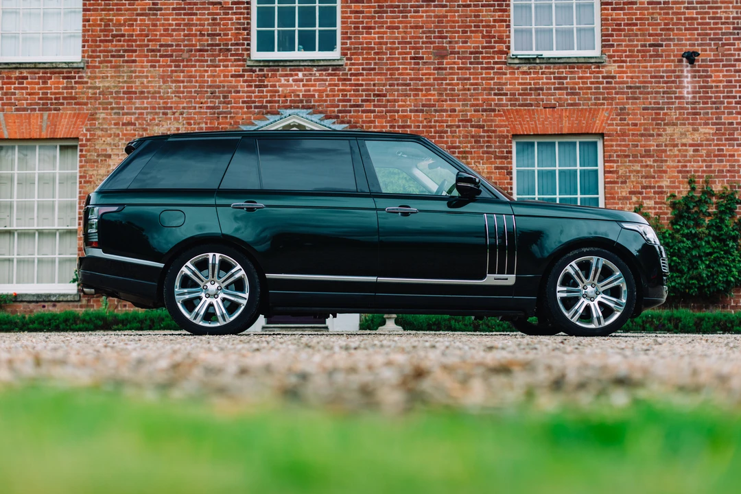2017 Land Rover Range Rover L405 - Image 6 of 31