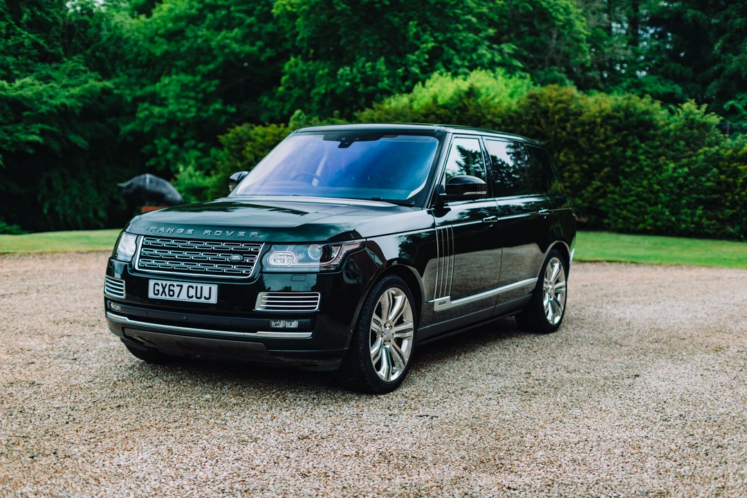2017 Land Rover Range Rover L405 - Image 4 of 31