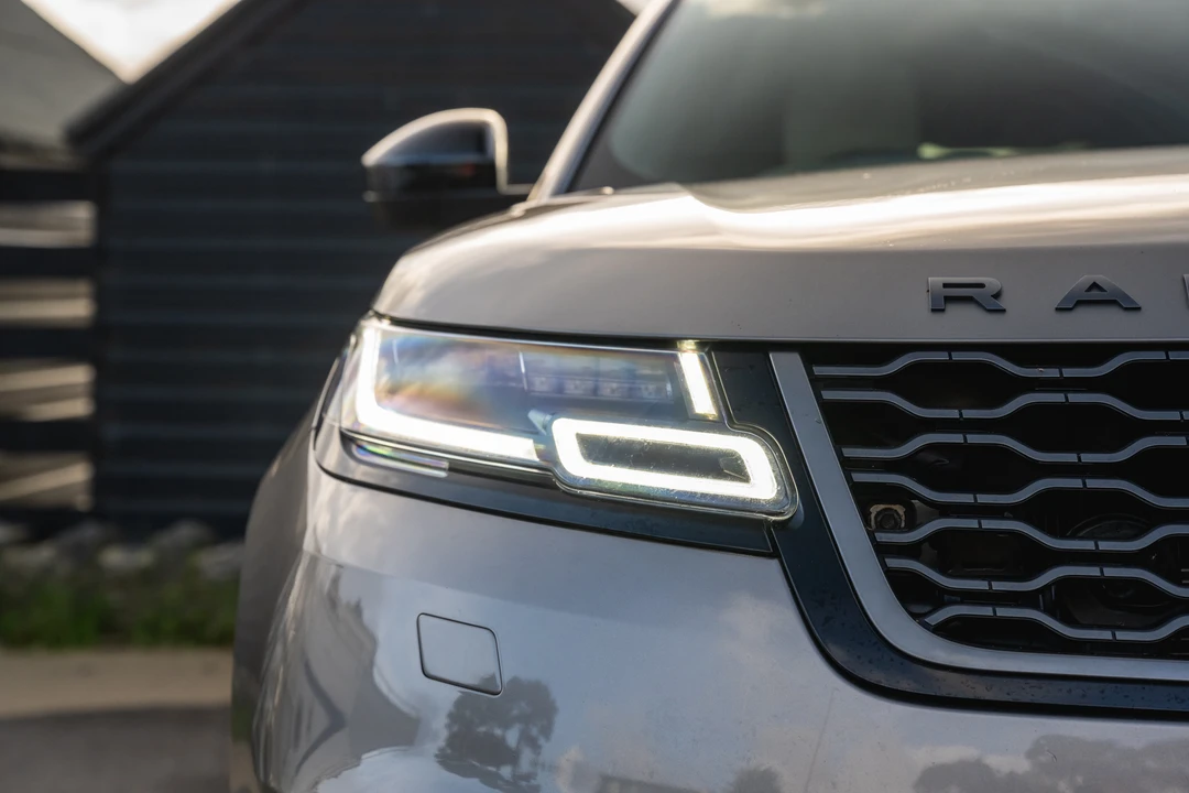 2017 Land Rover Range Rover Velar - Image 20 of 31