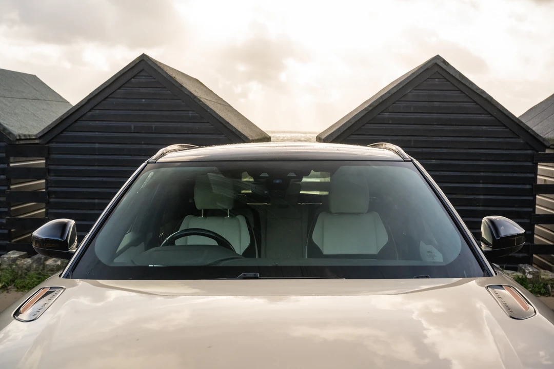 2017 Land Rover Range Rover Velar - Image 26 of 31