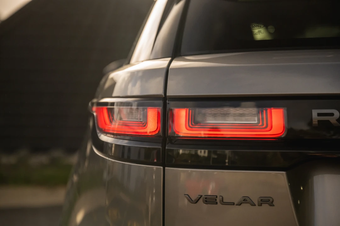 2017 Land Rover Range Rover Velar - Image 28 of 31