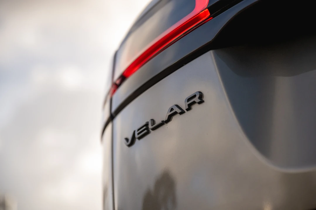 2017 Land Rover Range Rover Velar - Image 29 of 31