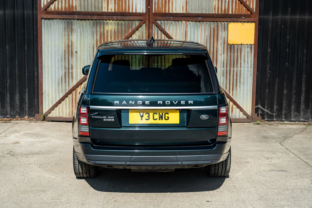 2017 Land Rover Range Rover L405 - Image 12 of 31