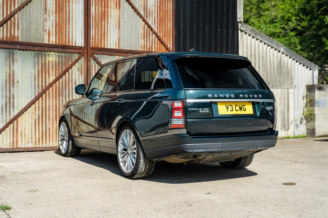2017 Land Rover Range Rover L405 - Image 7 of 31