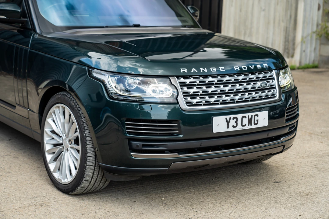 2017 Land Rover Range Rover L405 - Image 16 of 31