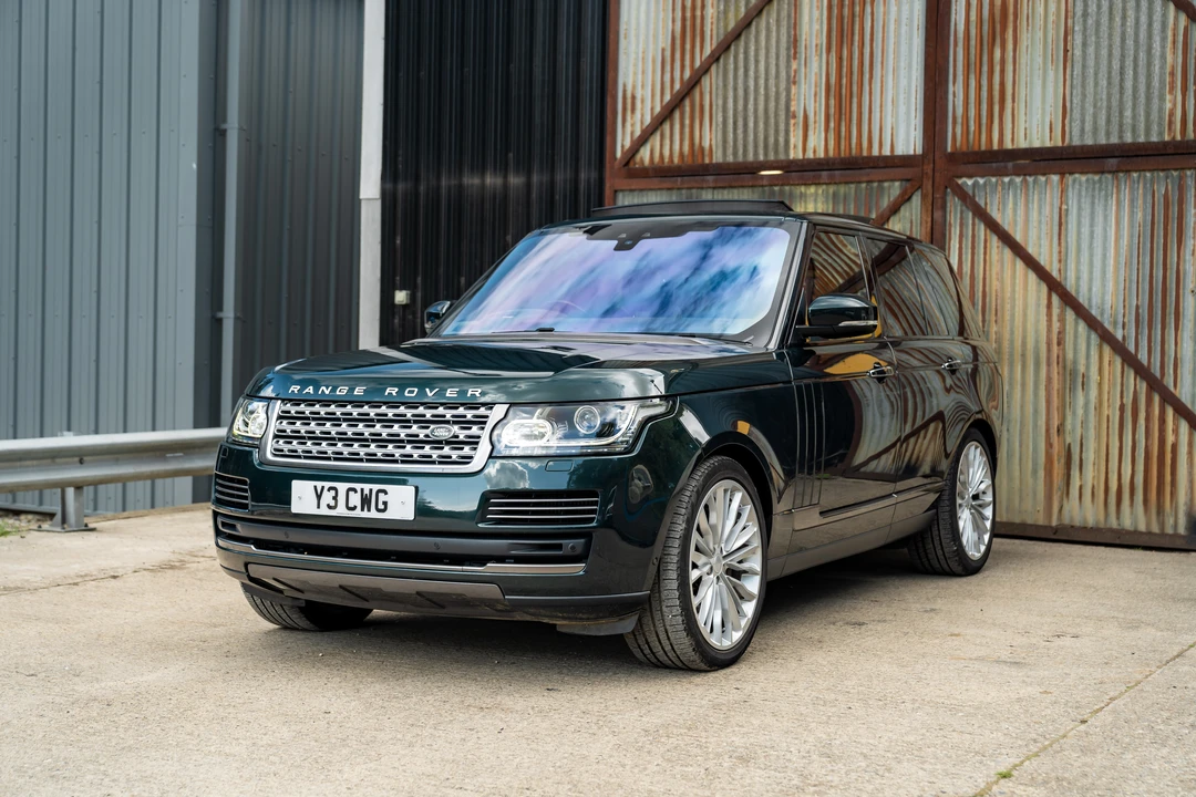 2017 Land Rover Range Rover L405 - Image 9 of 31