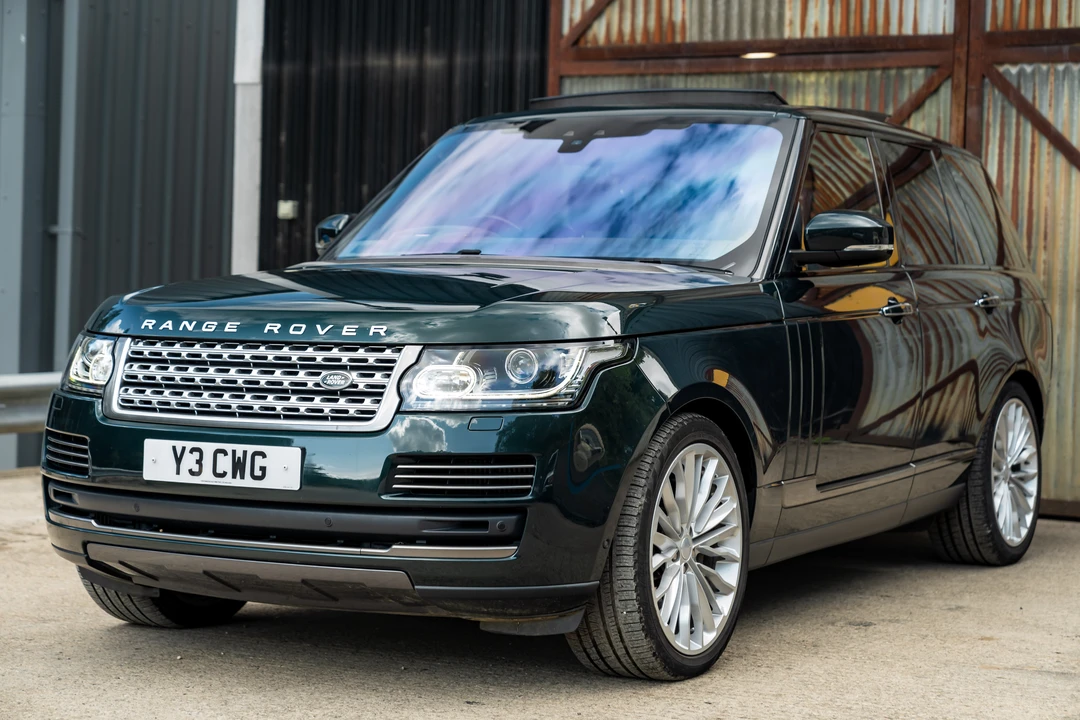 2017 Land Rover Range Rover L405 - Image 17 of 31