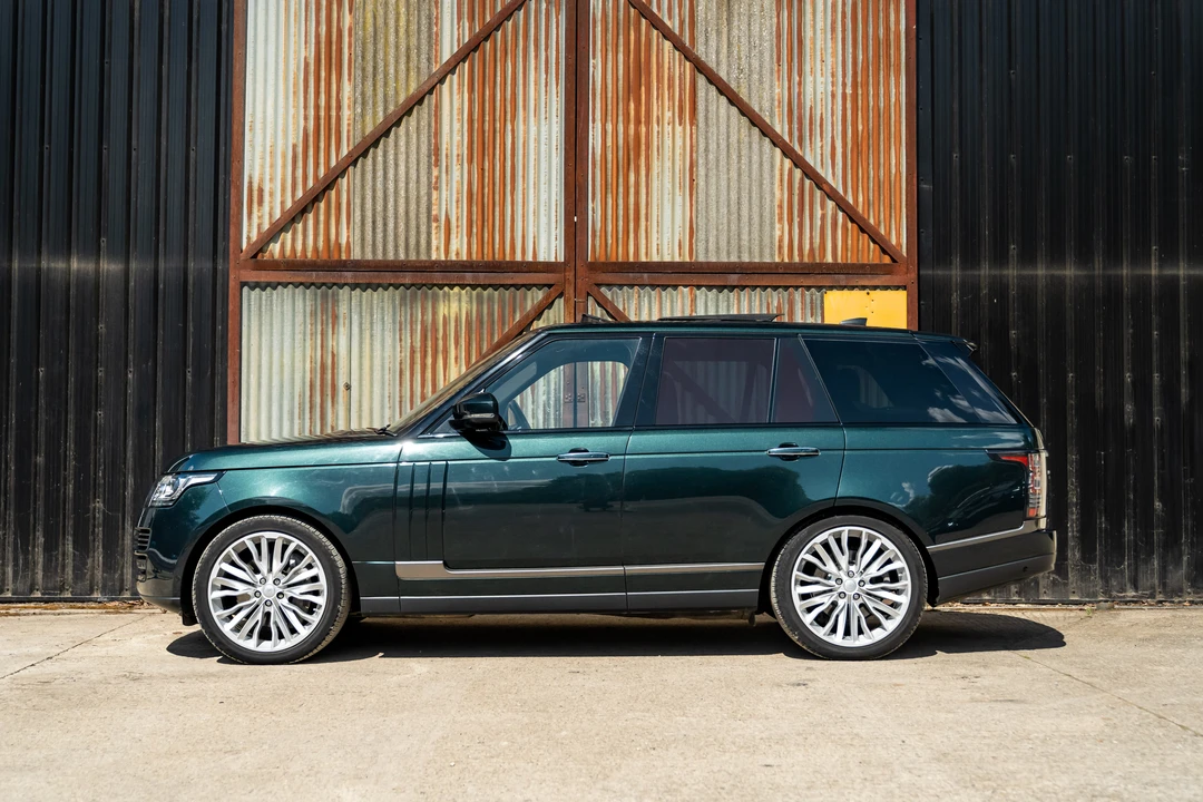 2017 Land Rover Range Rover L405 - Image 8 of 31