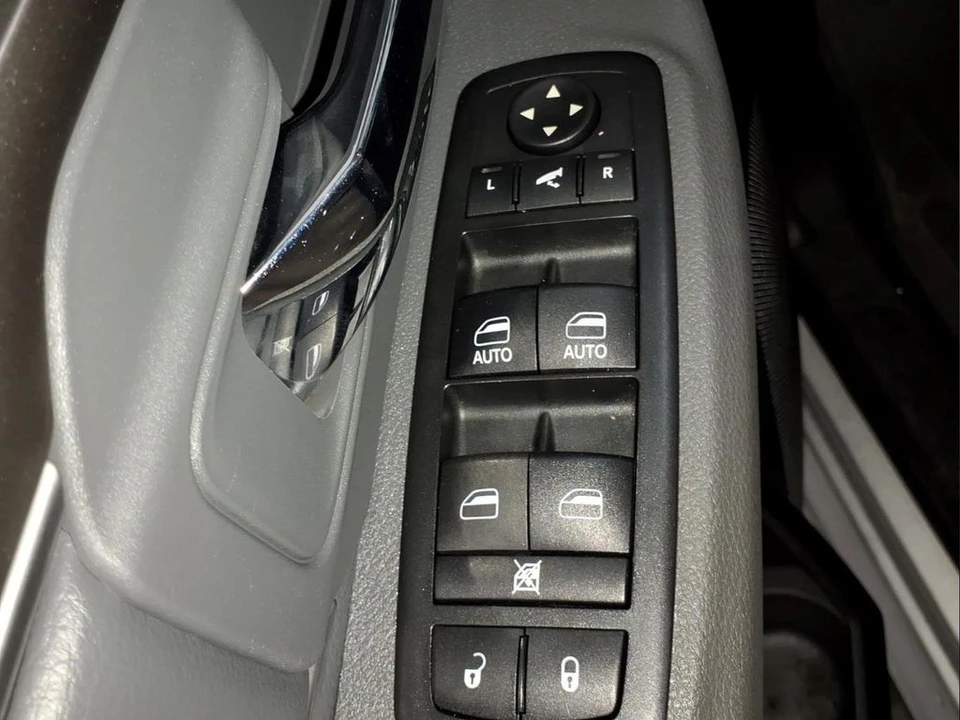 2017 Ram 1500 1st Gen - Image 15 of 25