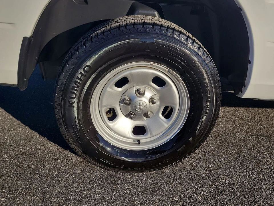 2017 Ram 1500 1st Gen - Image 5 of 12