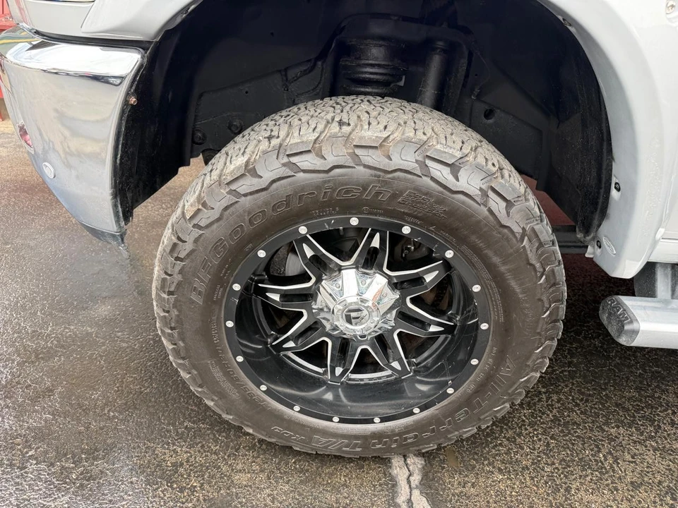 2017 Ram Heavy Duty - Image 16 of 27