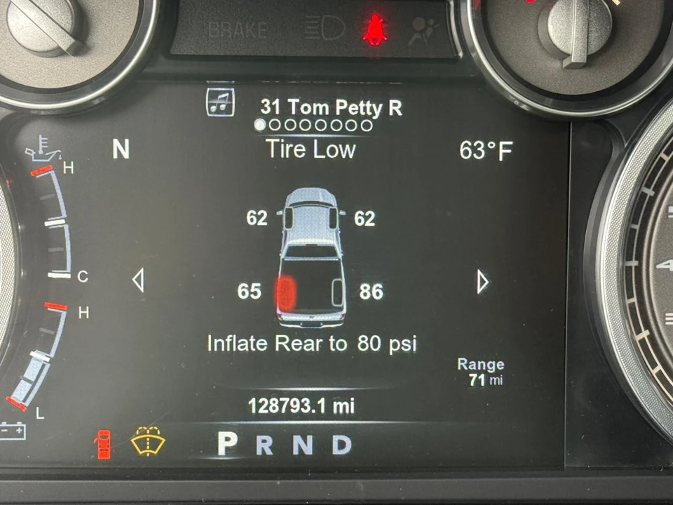 2017 Ram Heavy Duty - Image 12 of 27