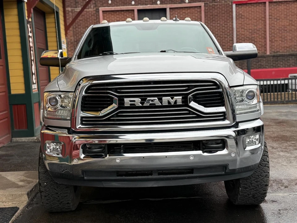2017 Ram Heavy Duty - Image 17 of 27
